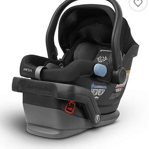 Uppababy Mesa Car seat